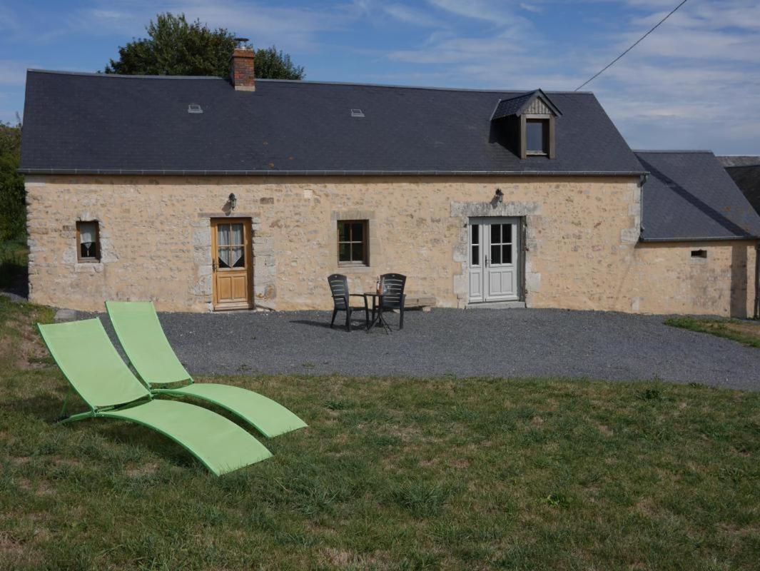 Chaleureux Gite Aux Portes De L'Histoire Agy エクステリア 写真